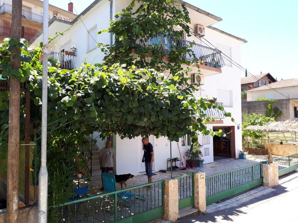 Apartments Luki Traù Esterno foto